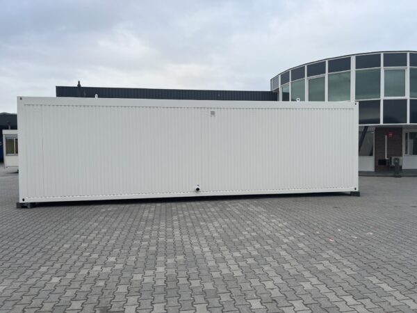 Kantoorunit met kopraam en zijraam rechts - keuken en toilet - 10x3 meter - Afbeelding 4