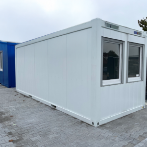 Kantoorunit met 2 kopramen, keuken - 6x2,5 meter